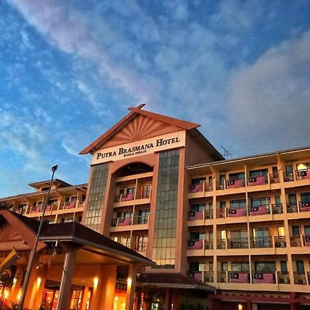 Putra Brasmana Hotel Куала-Перлис Экстерьер фото