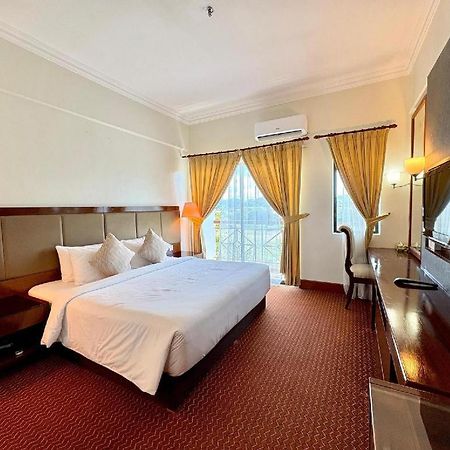 Putra Brasmana Hotel Куала-Перлис Экстерьер фото