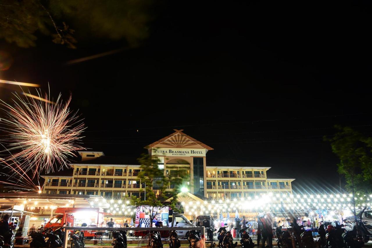 Putra Brasmana Hotel Куала-Перлис Экстерьер фото