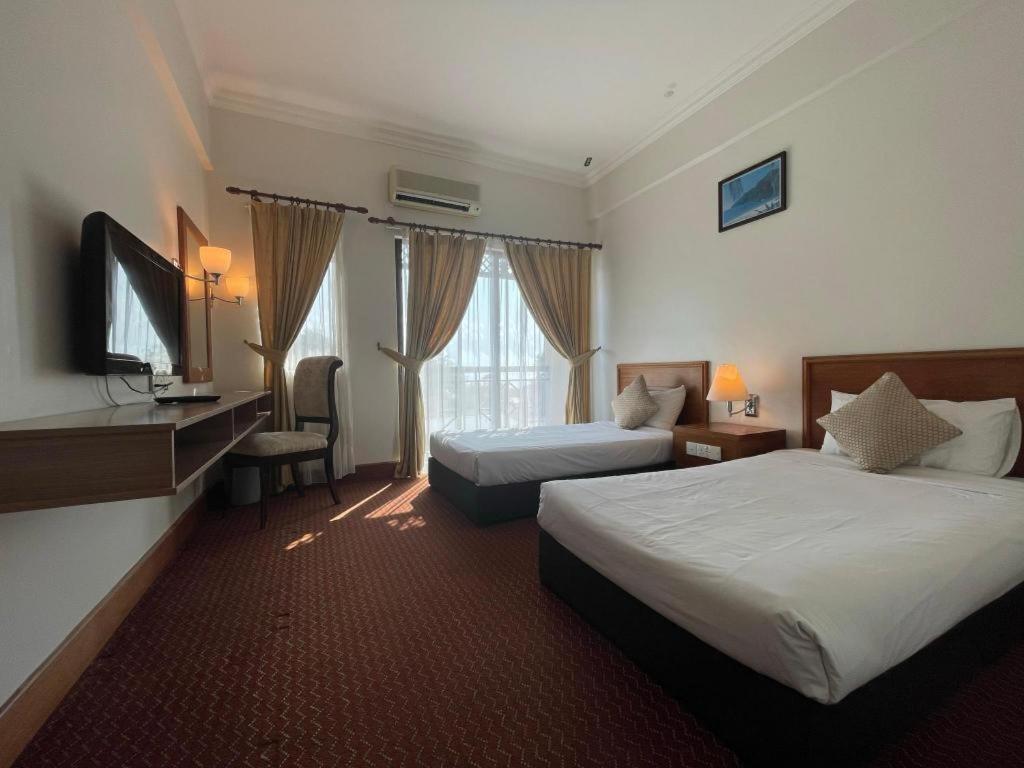 Putra Brasmana Hotel Куала-Перлис Экстерьер фото