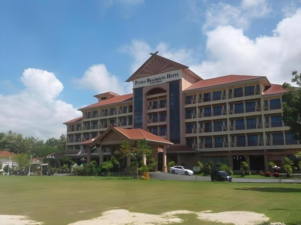 Putra Brasmana Hotel Куала-Перлис Экстерьер фото