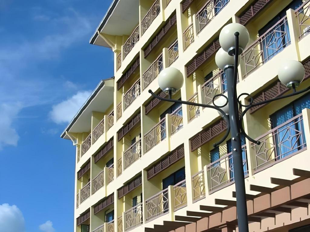 Putra Brasmana Hotel Куала-Перлис Экстерьер фото