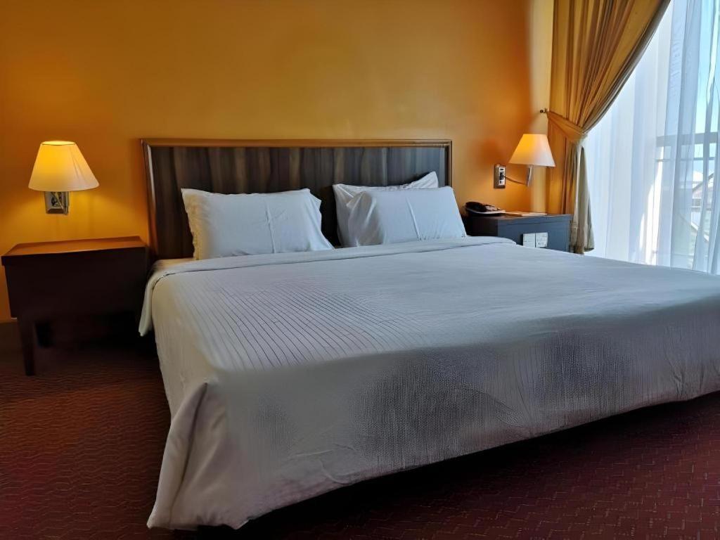 Putra Brasmana Hotel Куала-Перлис Экстерьер фото