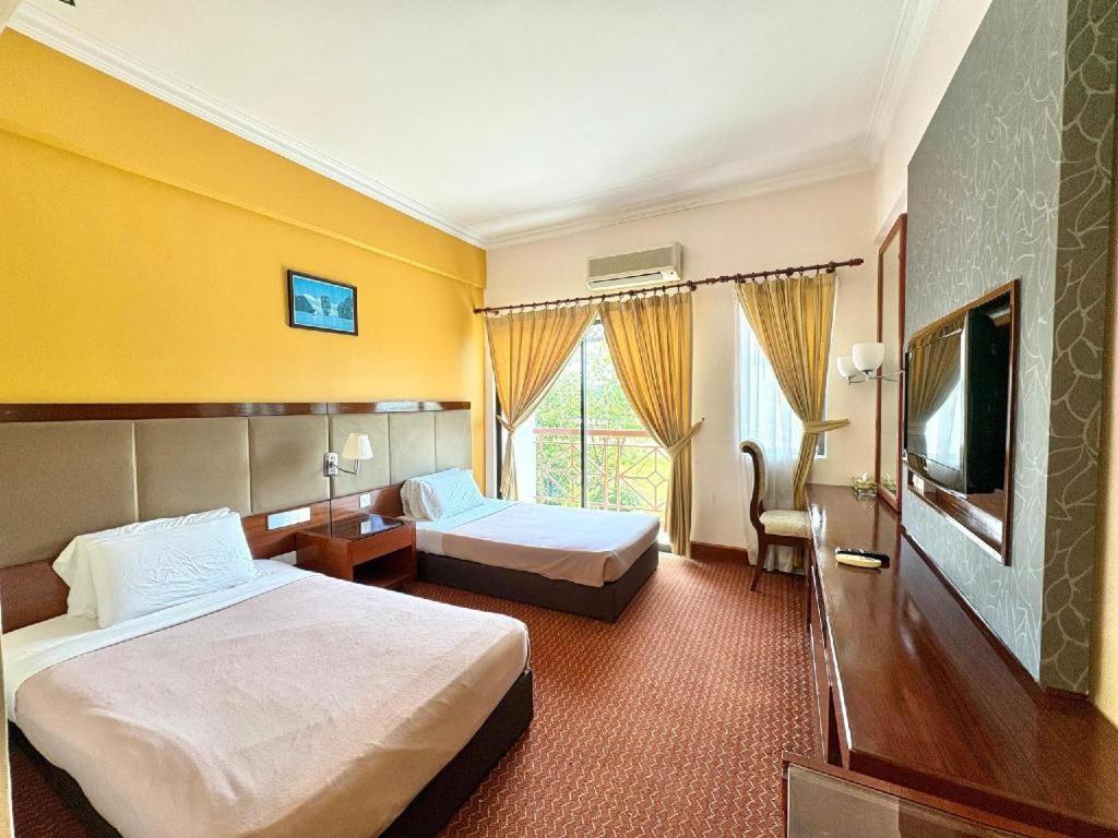 Putra Brasmana Hotel Куала-Перлис Экстерьер фото