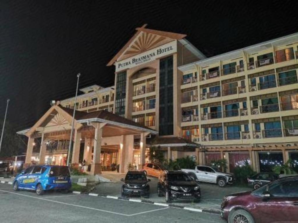Putra Brasmana Hotel Куала-Перлис Экстерьер фото